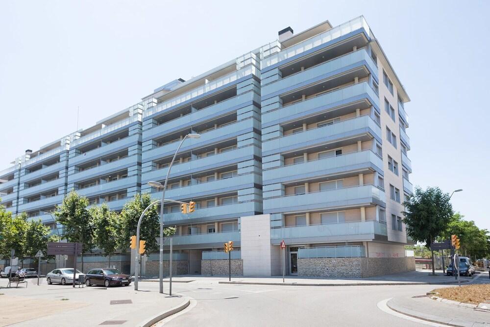 Olala Port Forum Apartments Сан-Адріа-де-Бесос Екстер'єр фото